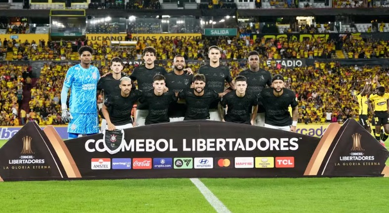 Bastidores quentes no Corinthians: discussão no vestiário marca derrota para o Barcelona-EQU