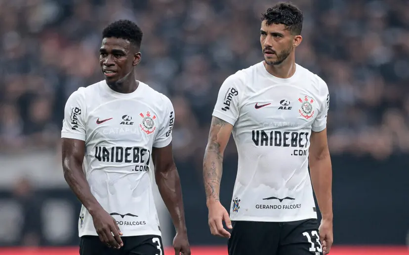 Santos pode contratar zagueiro do Corinthians