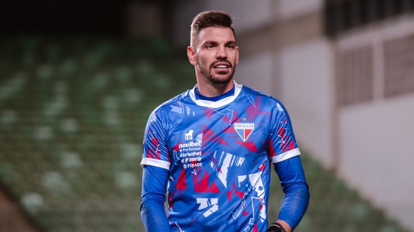Goleiro de time nordestino é eleito oitavo melhor do mundo